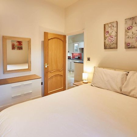 Host & Stay - Folkton Cottages Scarborough Phòng bức ảnh